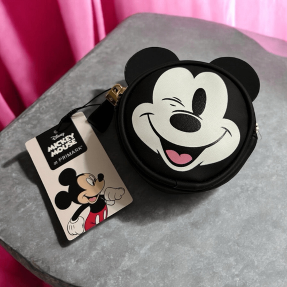 NWT Primark Disney's Mickey Mouse 3D Character Coin Purse!